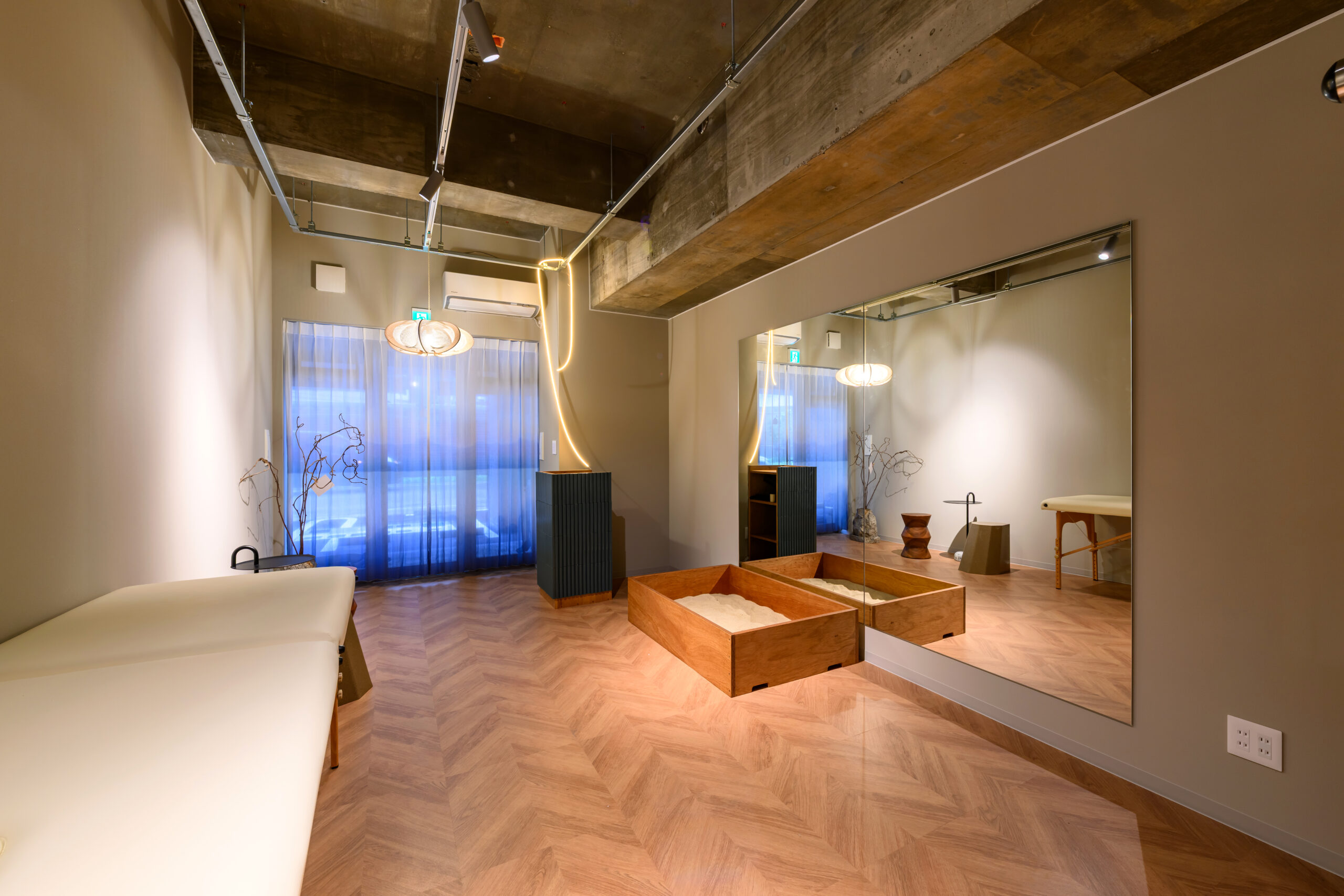 GRAND DESIGN OFFICE 成瀬勝彦 建築デザイン・店舗設計、WEBデザイン・構築、グラフィックデザイン、サインデザイ