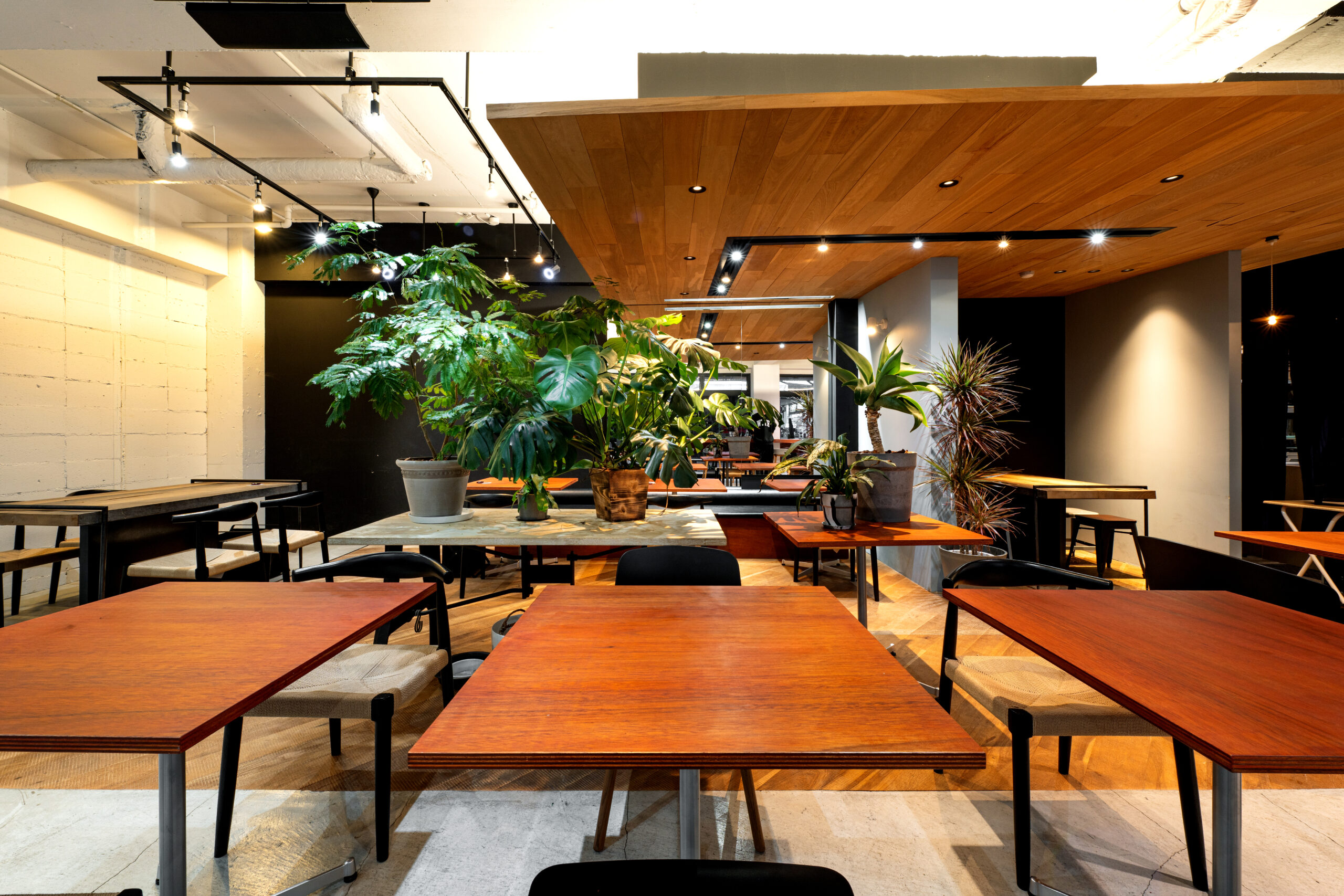GRAND DESIGN OFFICE 成瀬勝彦 建築デザイン・店舗設計、WEBデザイン・構築、グラフィックデザイン、サインデザイ