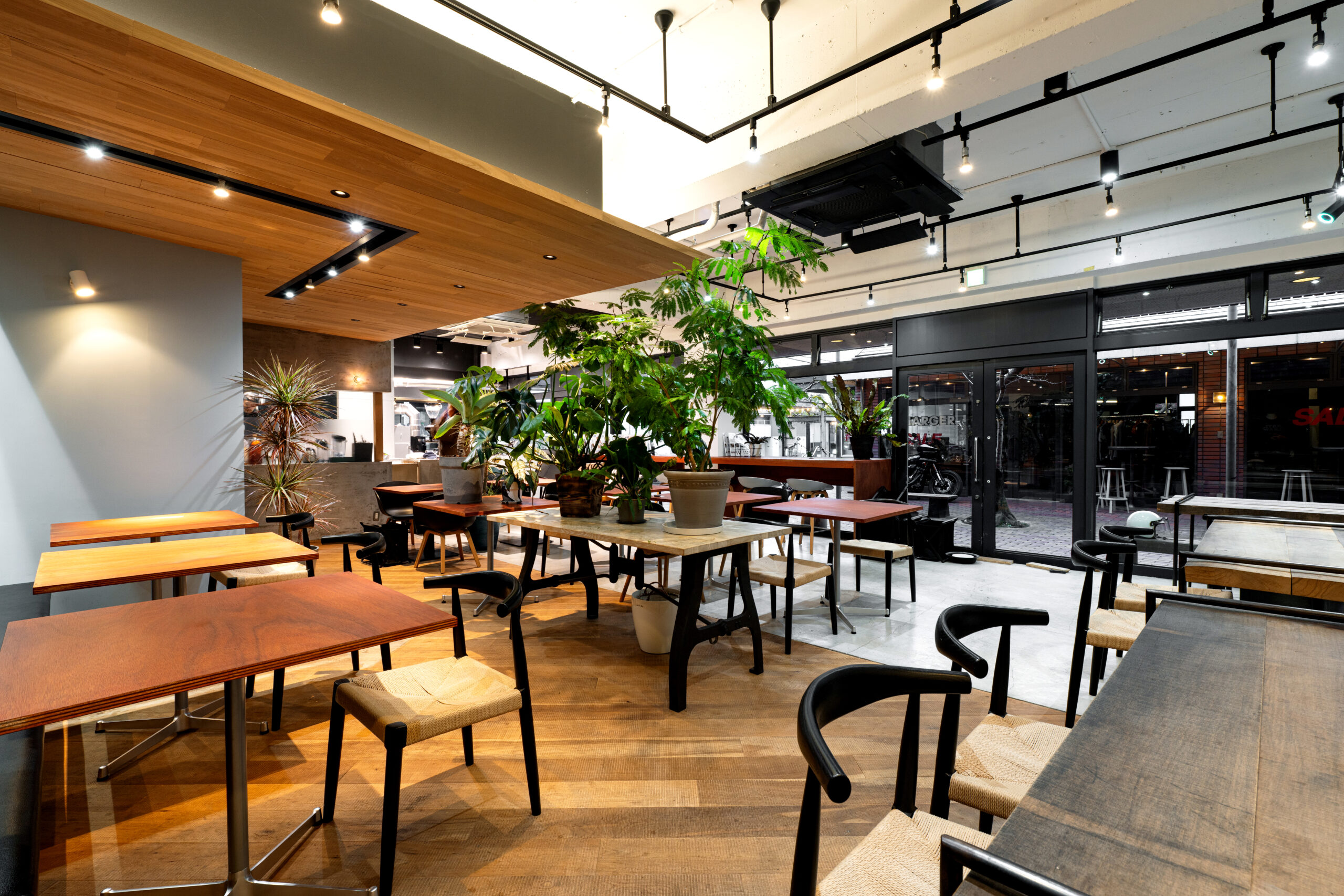 GRAND DESIGN OFFICE 成瀬勝彦 建築デザイン・店舗設計、WEBデザイン・構築、グラフィックデザイン、サインデザイ